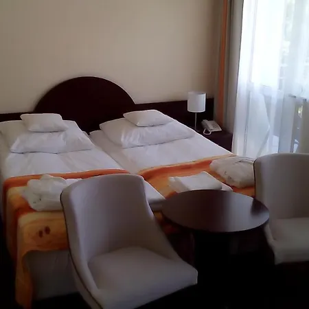 Phoenix Üdülőközpont *